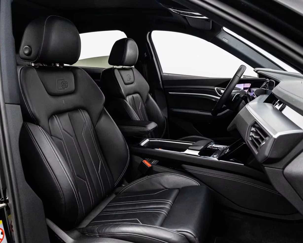 Hoofdafbeelding Audi e-tron