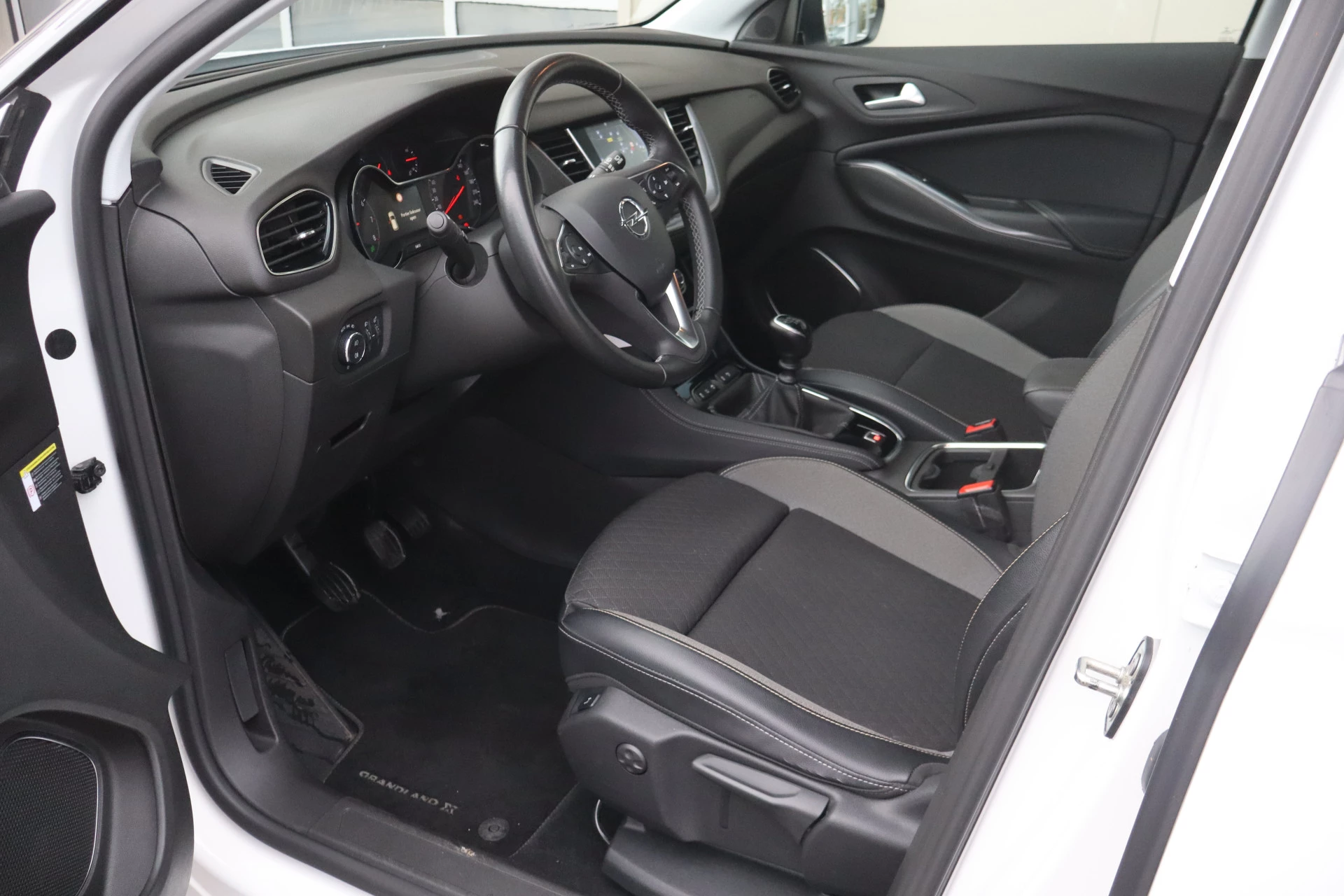 Hoofdafbeelding Opel Grandland X