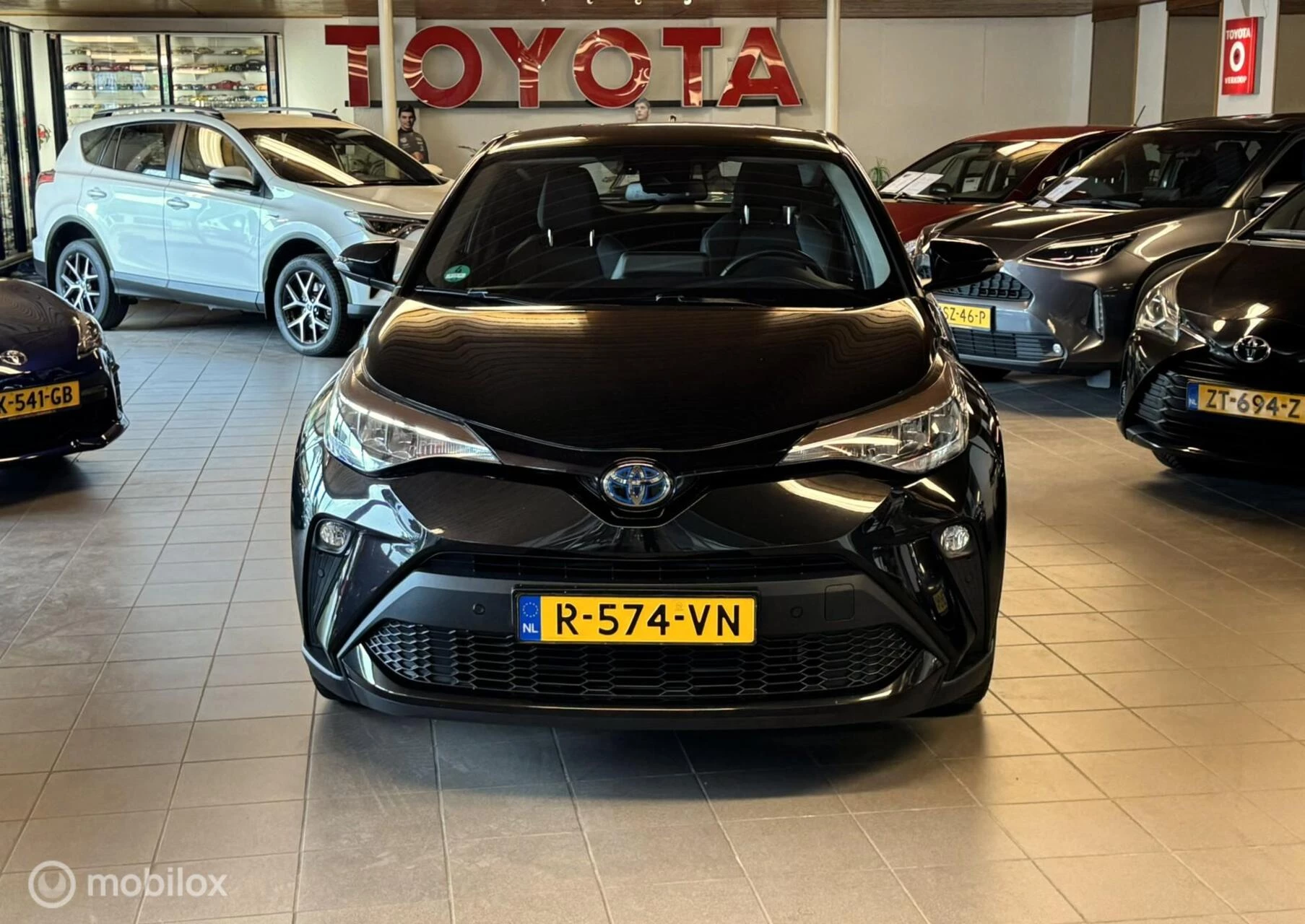 Hoofdafbeelding Toyota C-HR