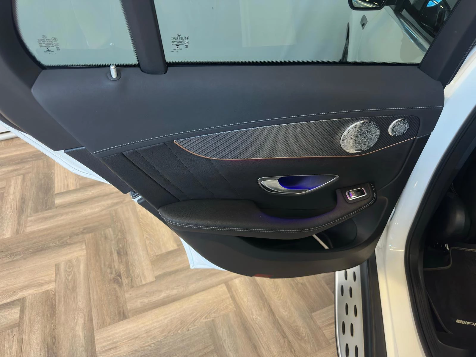 Hoofdafbeelding Mercedes-Benz EQC