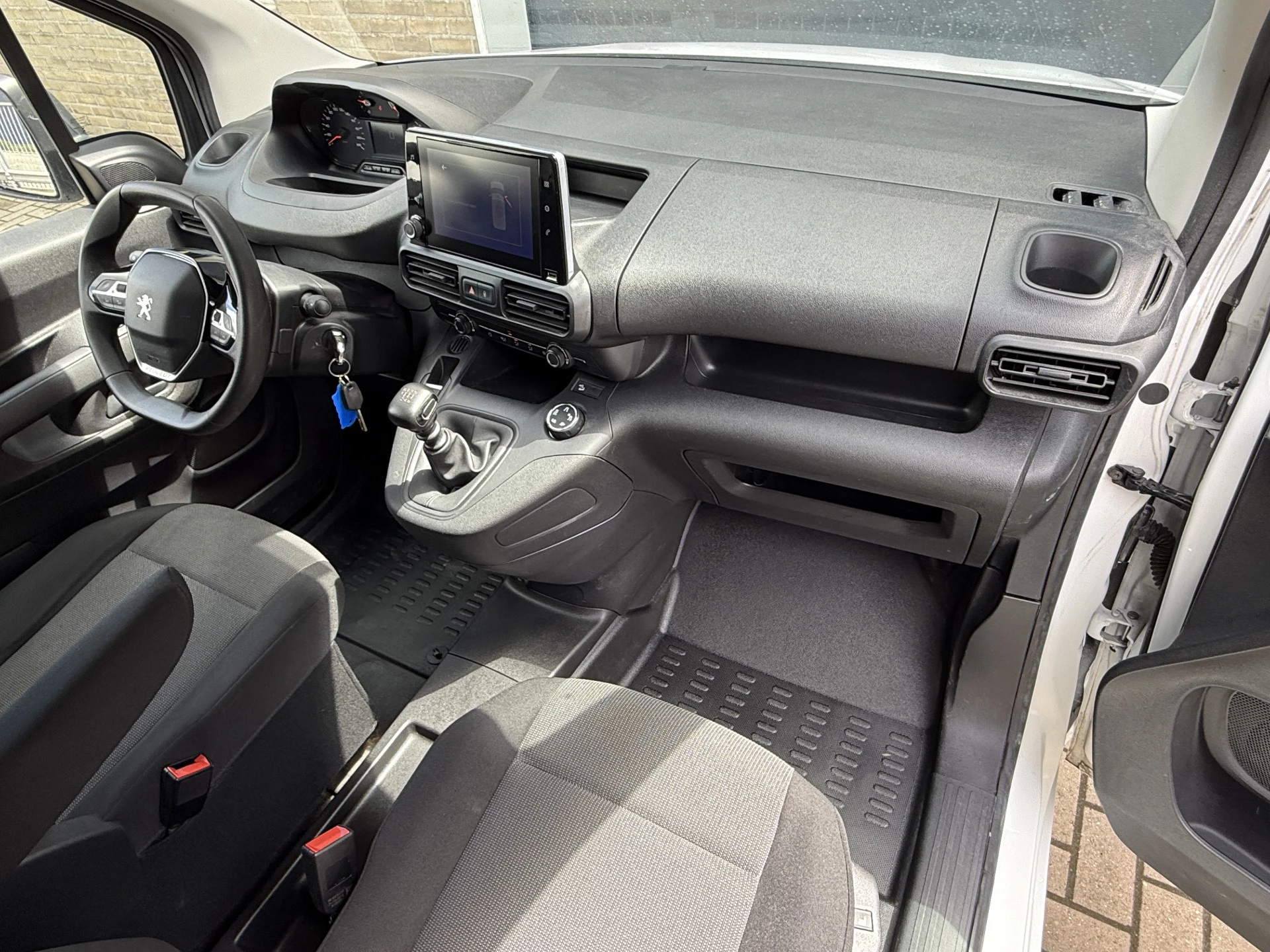 Hoofdafbeelding Peugeot Partner