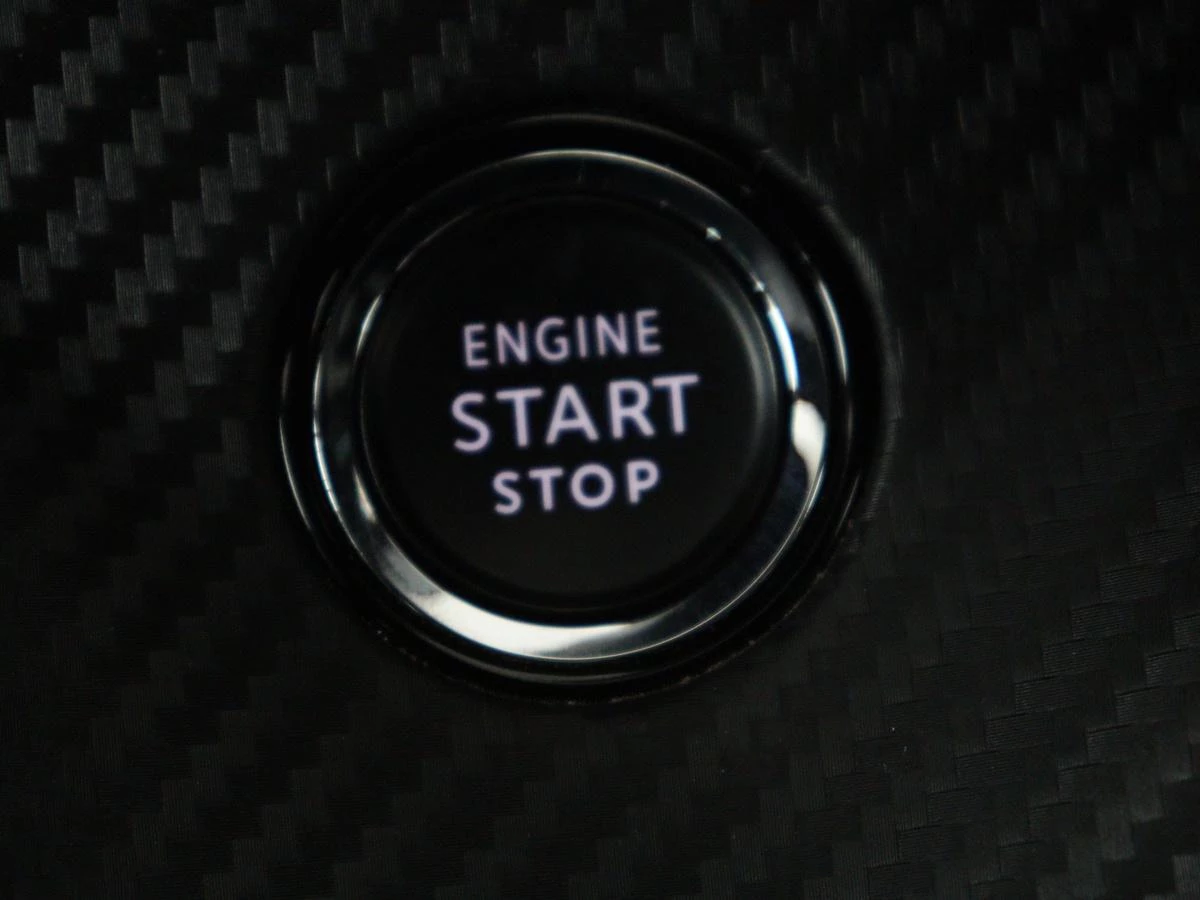 Hoofdafbeelding Peugeot e-2008