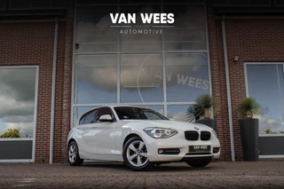 BMW 1-serie 116i Executive | NL auto | Sportstuur | Xenon | Climate control | Navigatie | Cruise control | PDC | Regensensor | Bluetooth | Middenarmsteun | Mistlampen