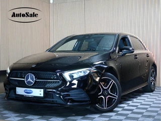 Hoofdafbeelding Mercedes-Benz A-Klasse Mercedes-Benz A-Klasse 250 e AMG Premium Plus AUTOM NAVI CRUISE CARPLAY "20