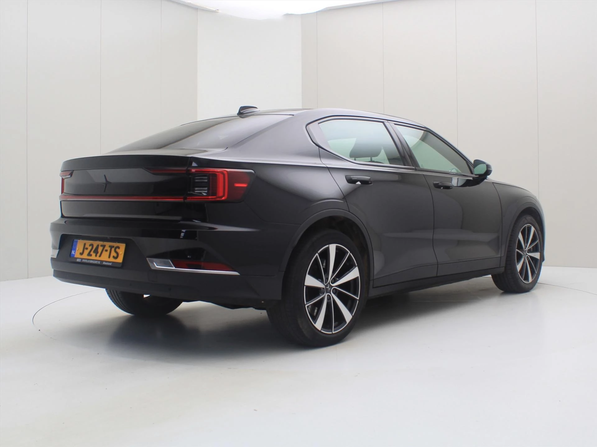 Hoofdafbeelding Polestar 2