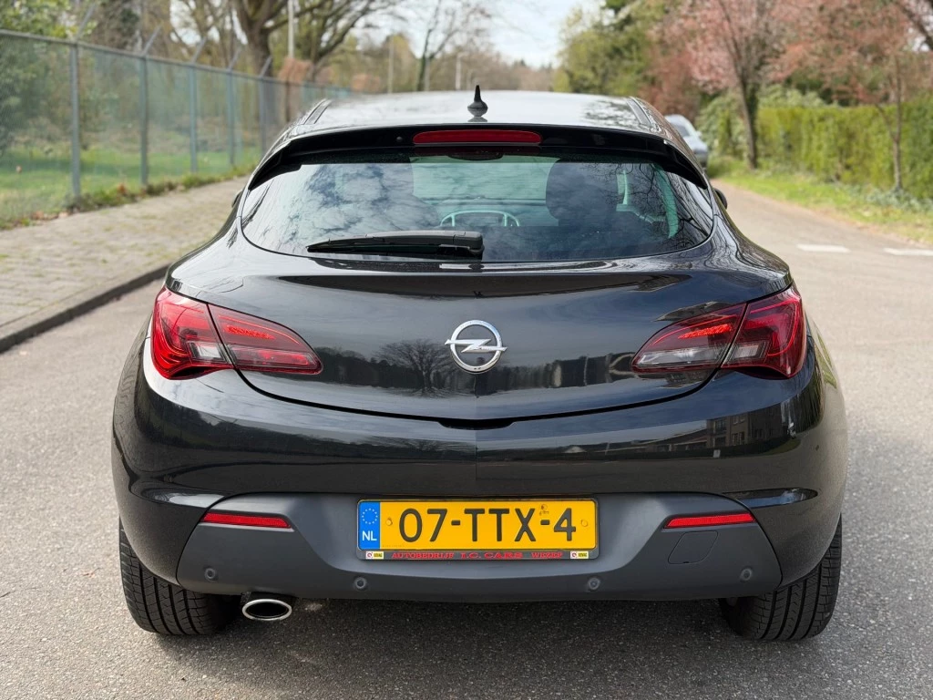 Hoofdafbeelding Opel Astra