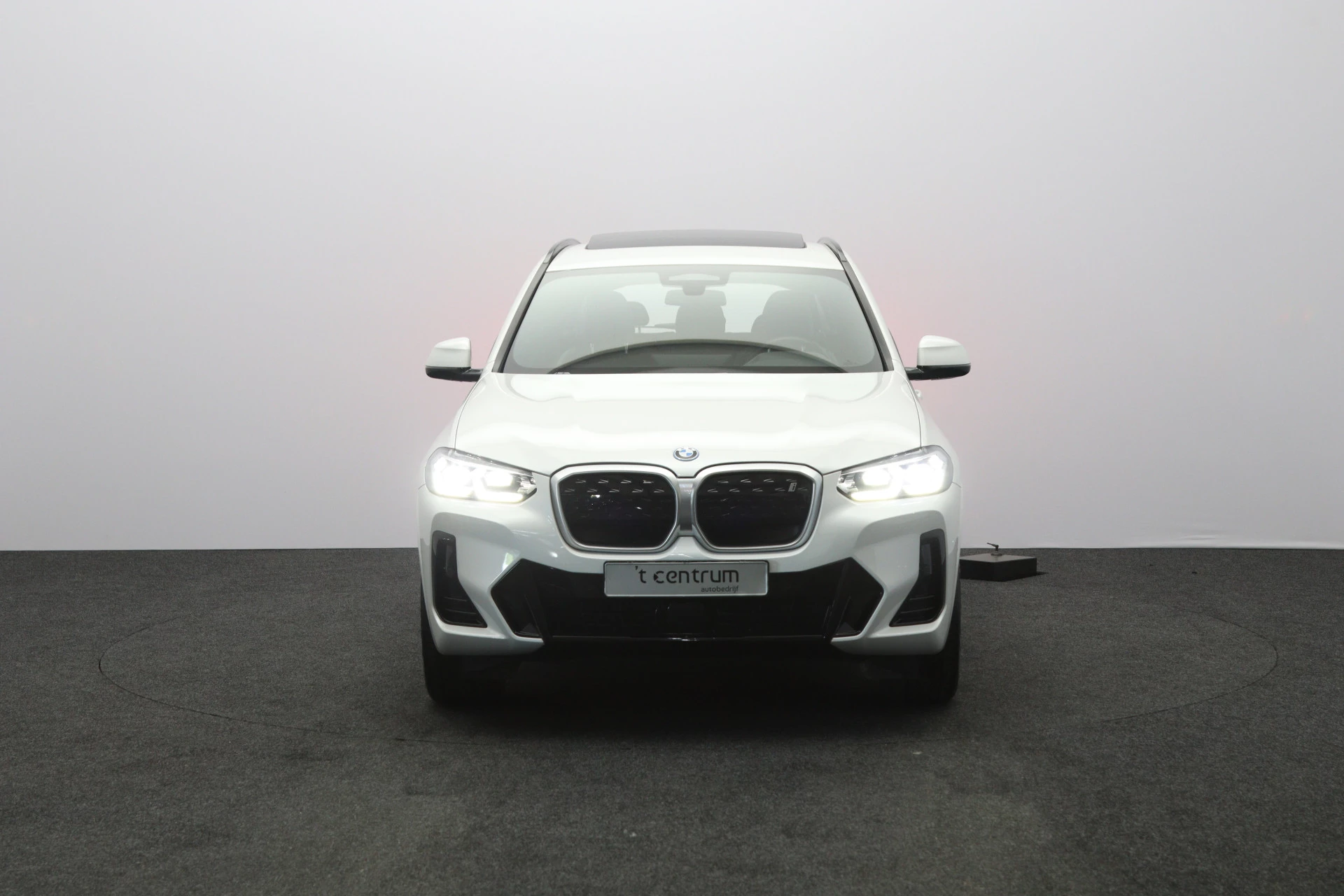 Hoofdafbeelding BMW iX3