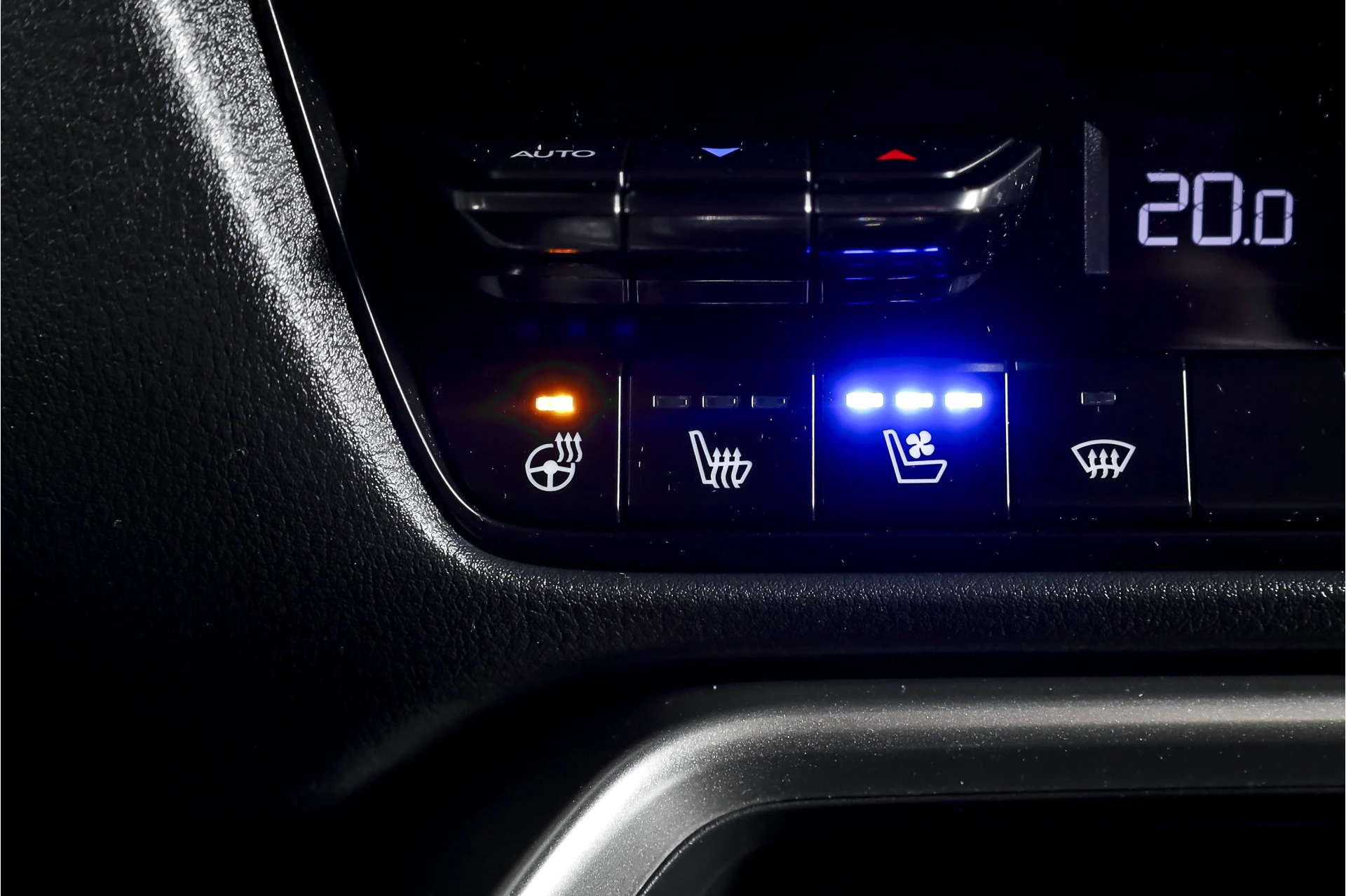 Hoofdafbeelding Mazda CX-60