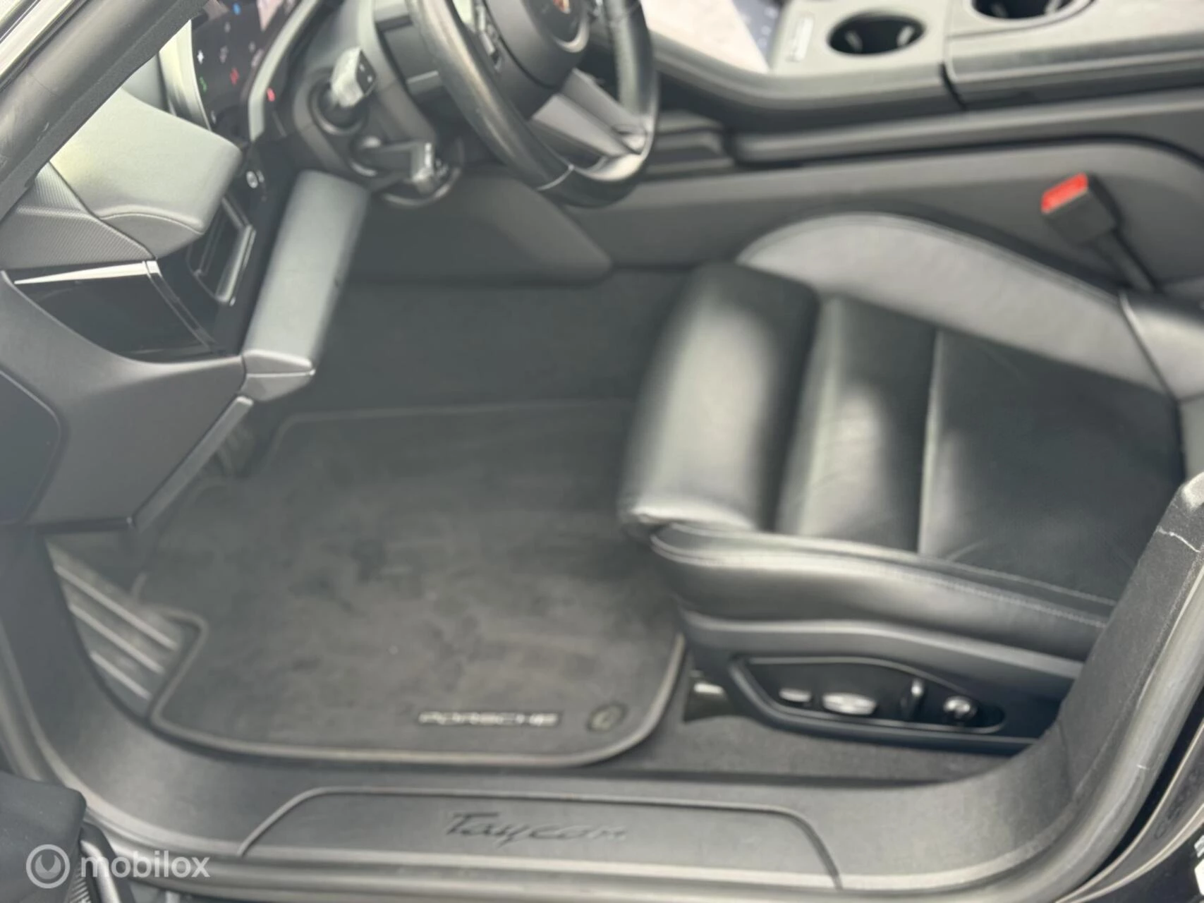 Hoofdafbeelding Porsche Taycan