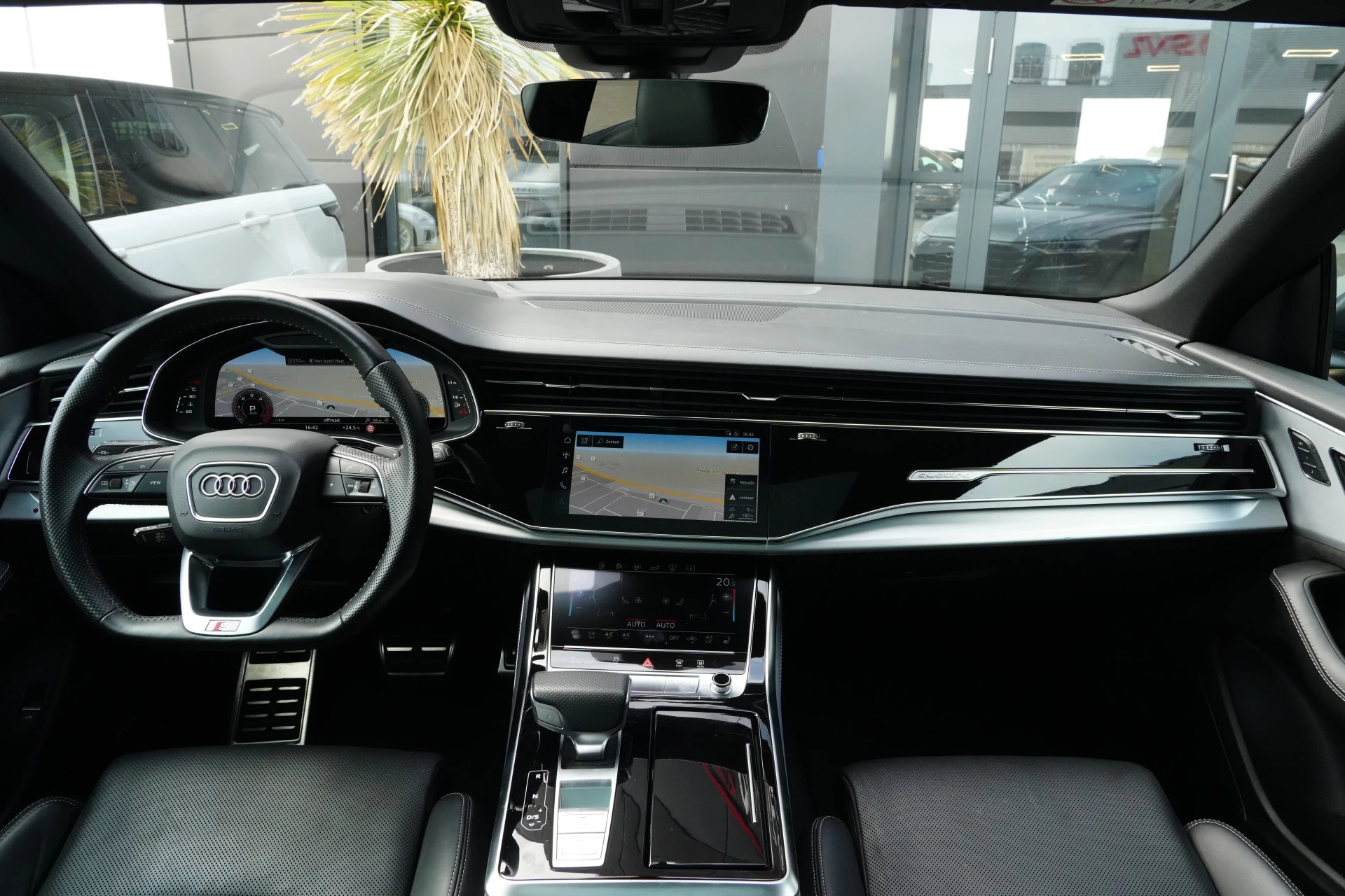 Hoofdafbeelding Audi Q8