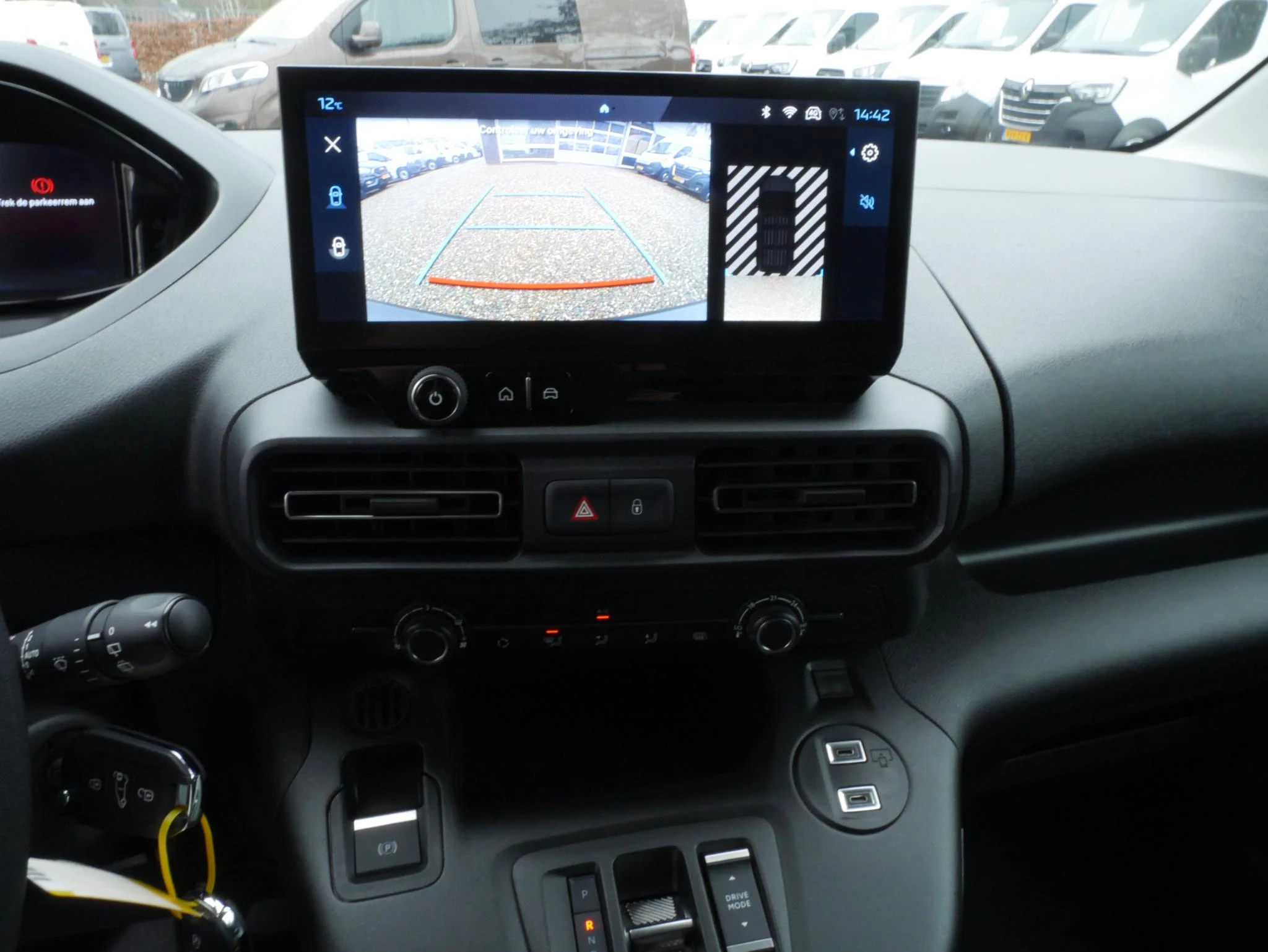 Hoofdafbeelding Peugeot e-Partner