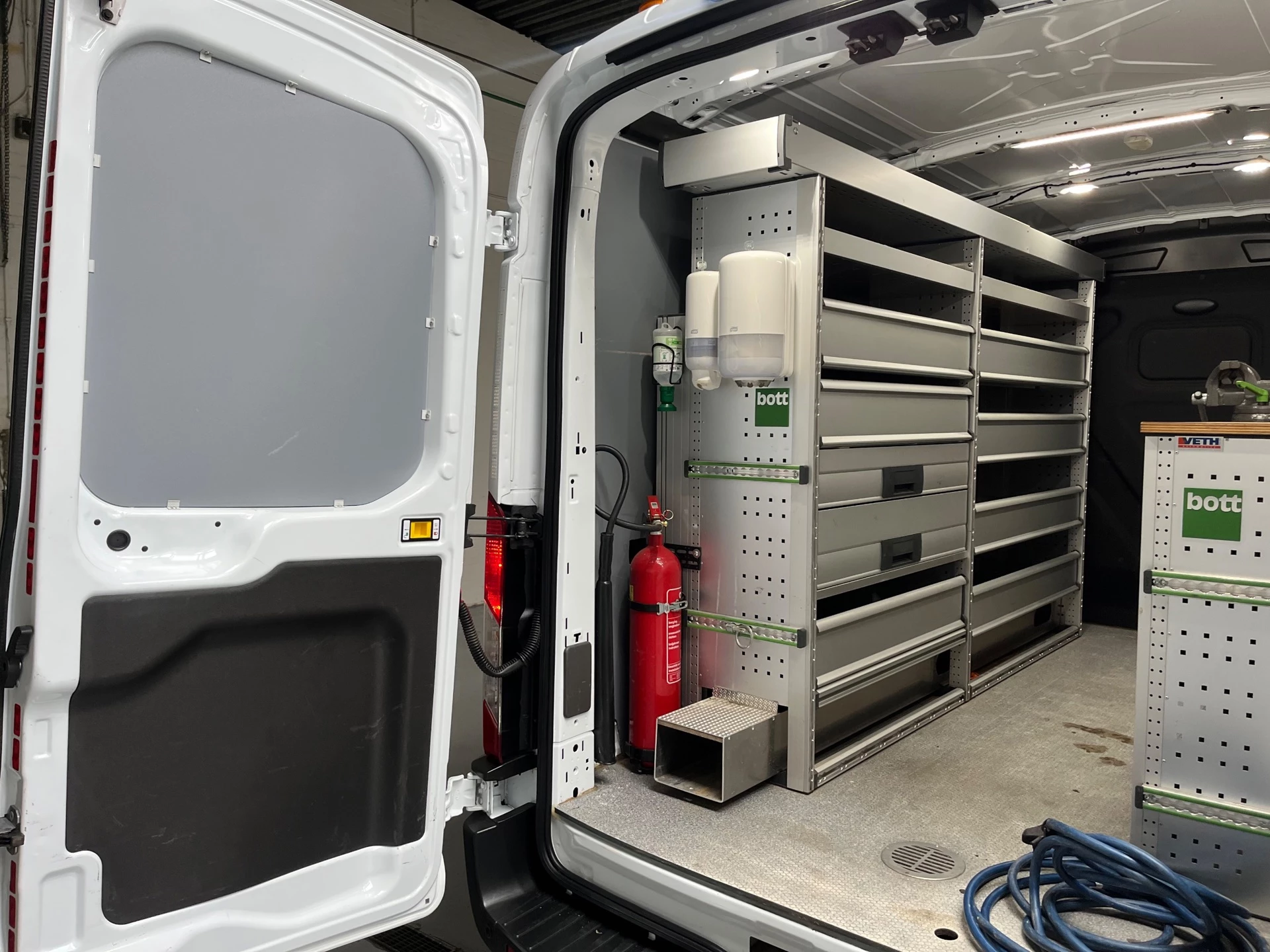 Hoofdafbeelding Ford E-Transit