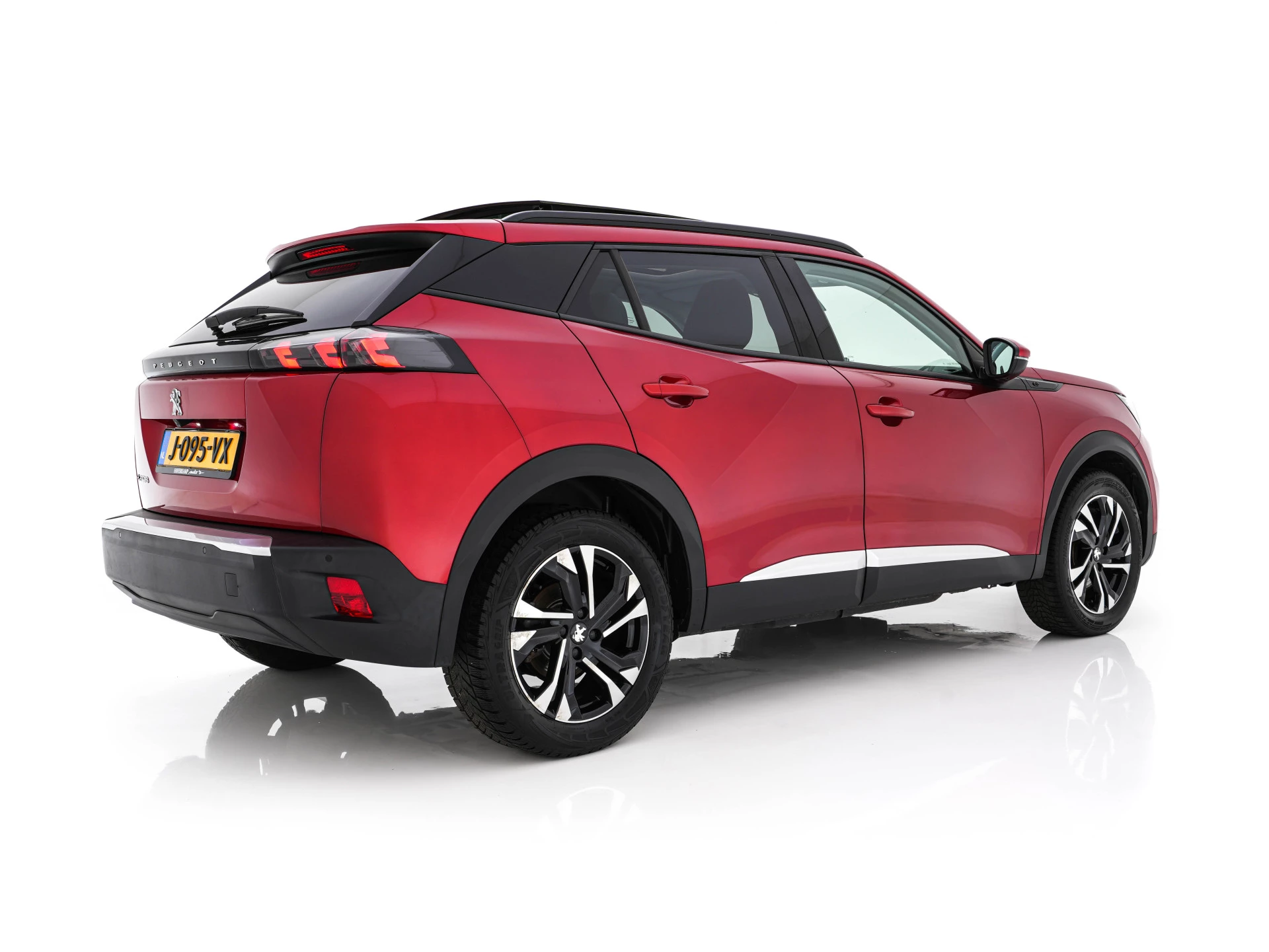 Hoofdafbeelding Peugeot e-2008