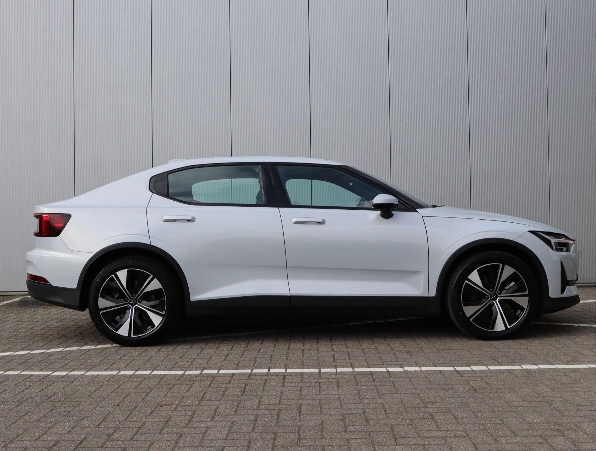 Hoofdafbeelding Polestar 2