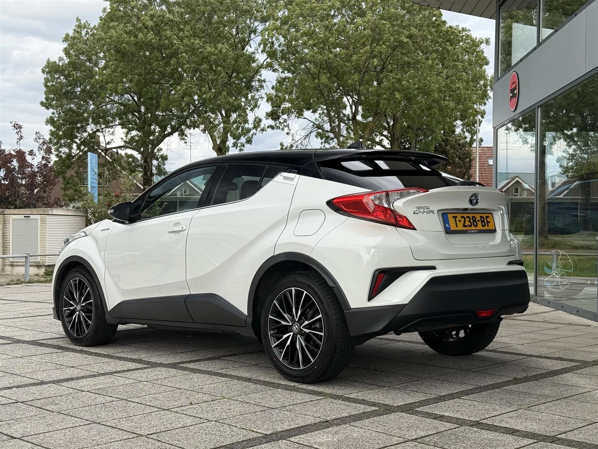 Hoofdafbeelding Toyota C-HR