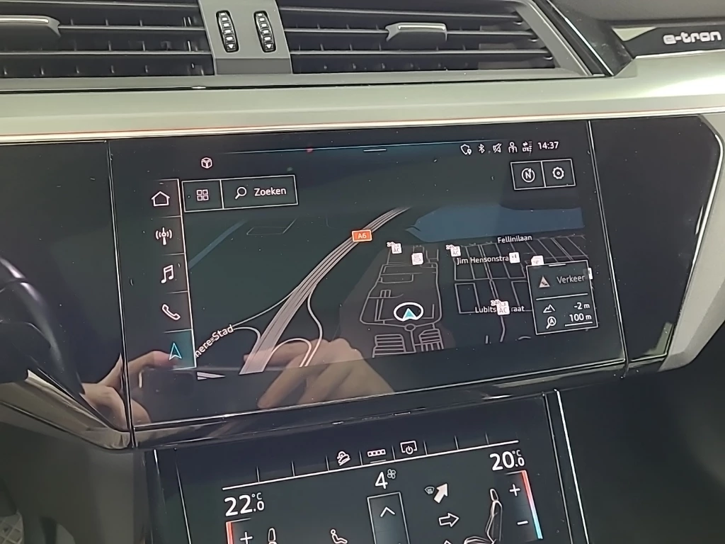 Hoofdafbeelding Audi e-tron