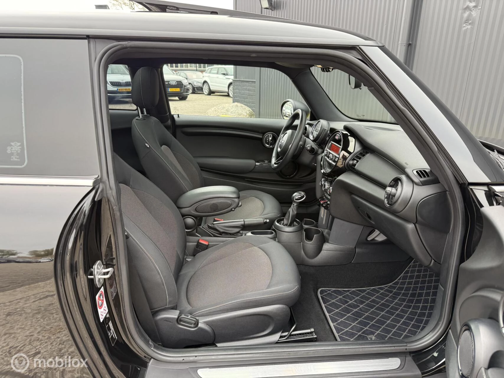 Hoofdafbeelding MINI One