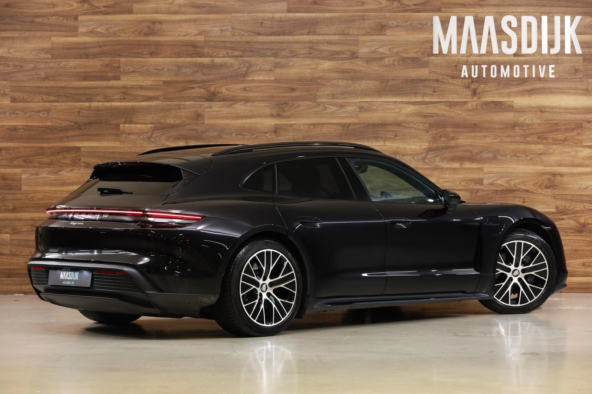 Hoofdafbeelding Porsche Taycan