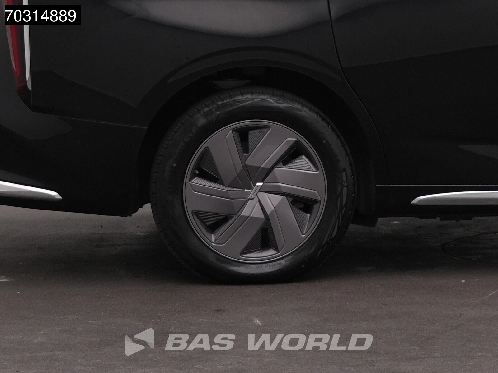 Hoofdafbeelding Maxus MIFA 9