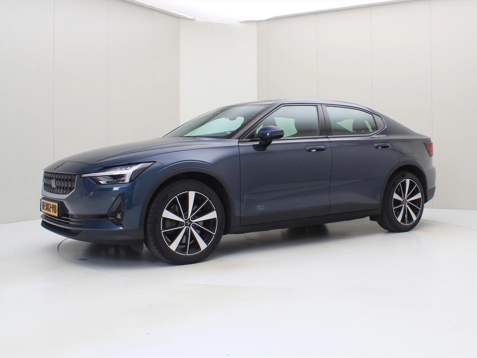 Hoofdafbeelding Polestar 2