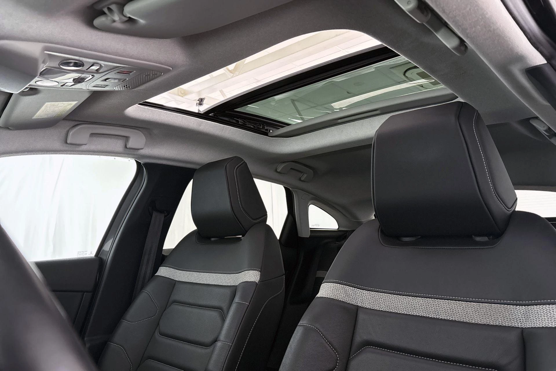 Hoofdafbeelding Citroën ë-C4