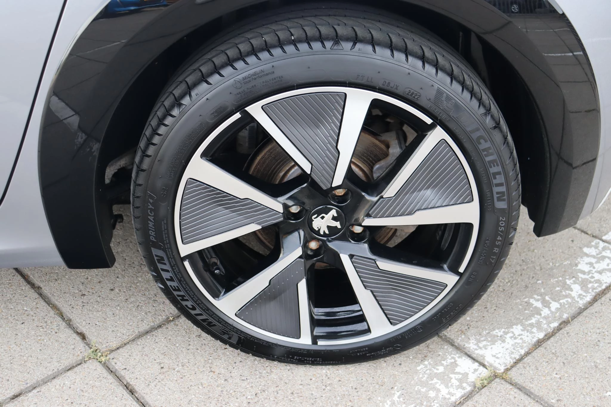 Hoofdafbeelding Peugeot e-208