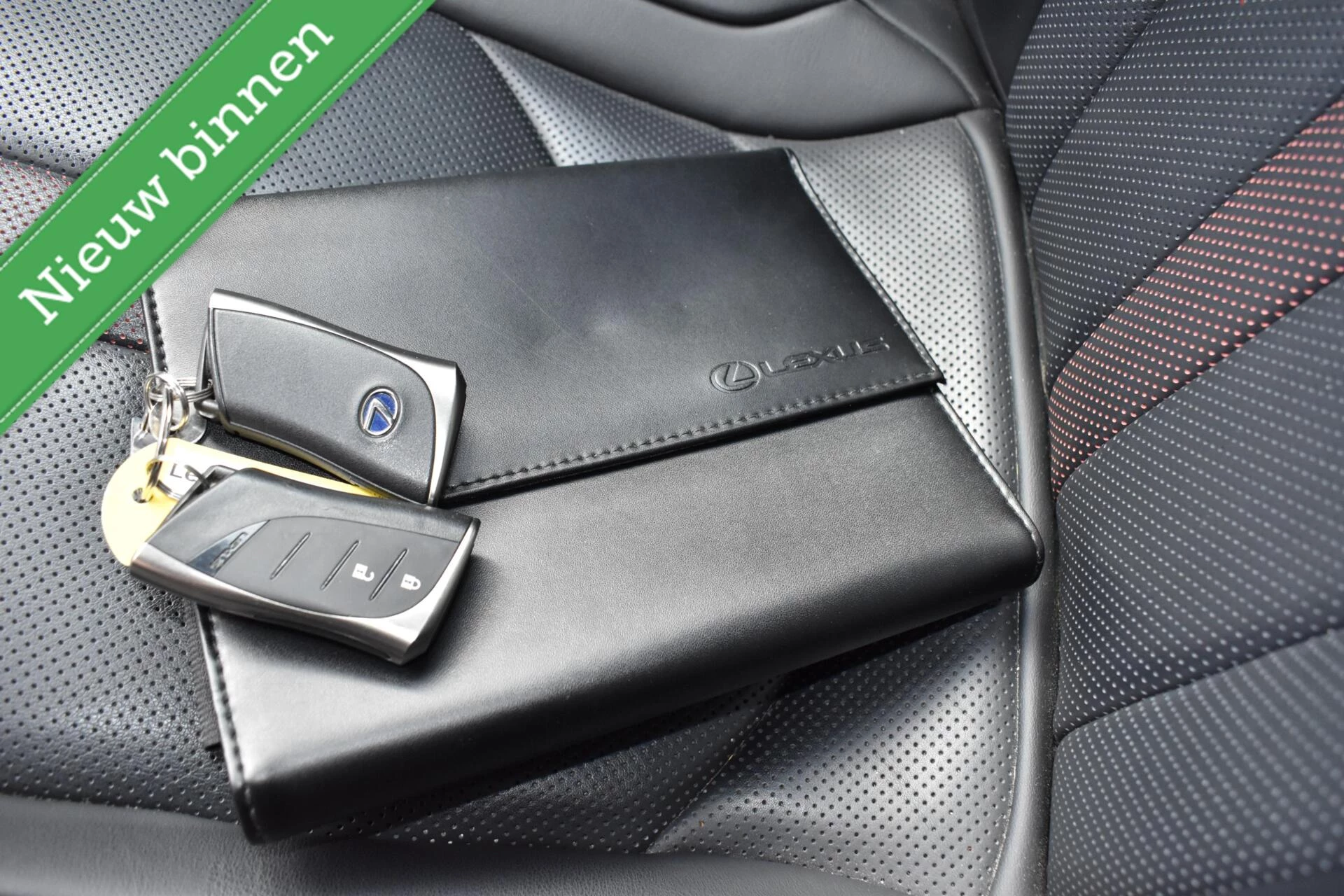 Hoofdafbeelding Lexus UX