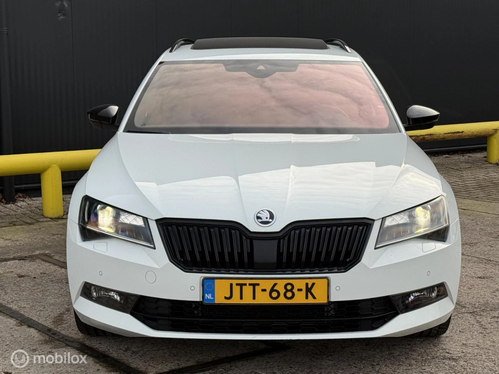 Hoofdafbeelding Škoda Superb