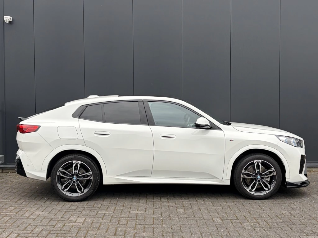 Hoofdafbeelding BMW X2