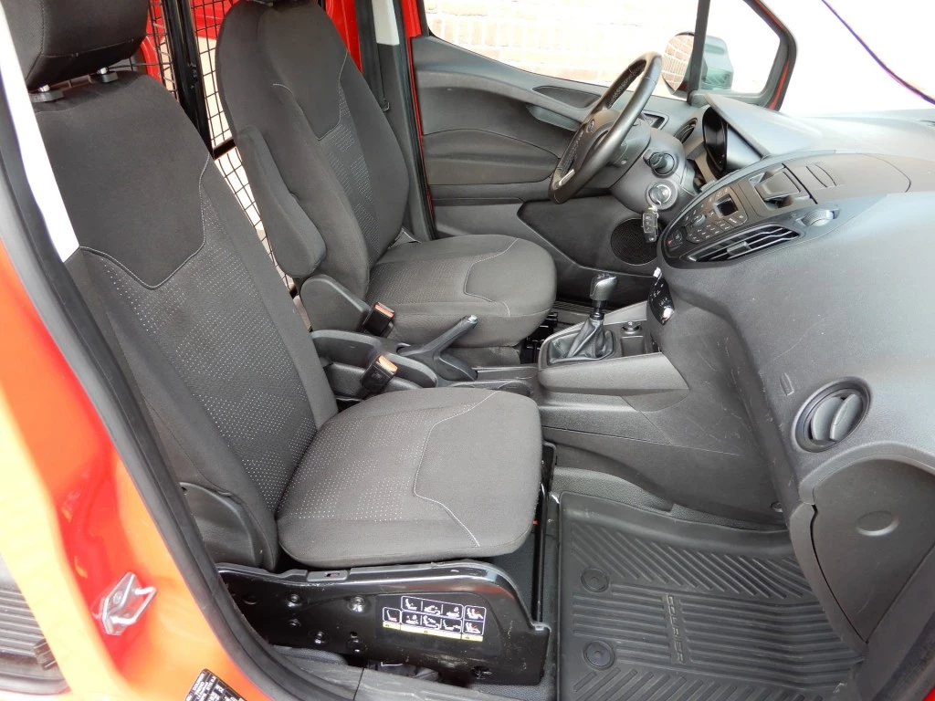 Hoofdafbeelding Ford Transit Courier