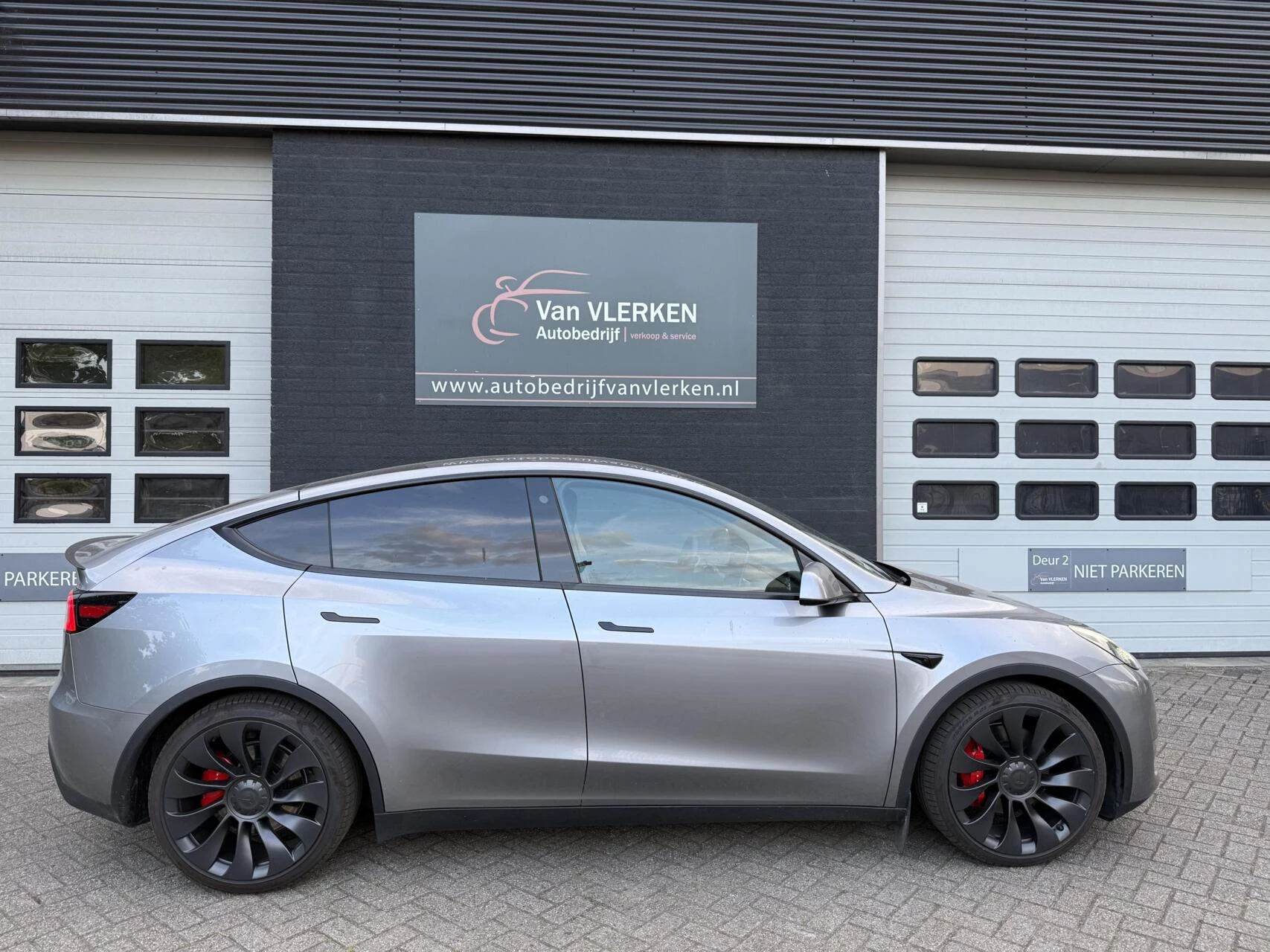 Hoofdafbeelding Tesla Model Y