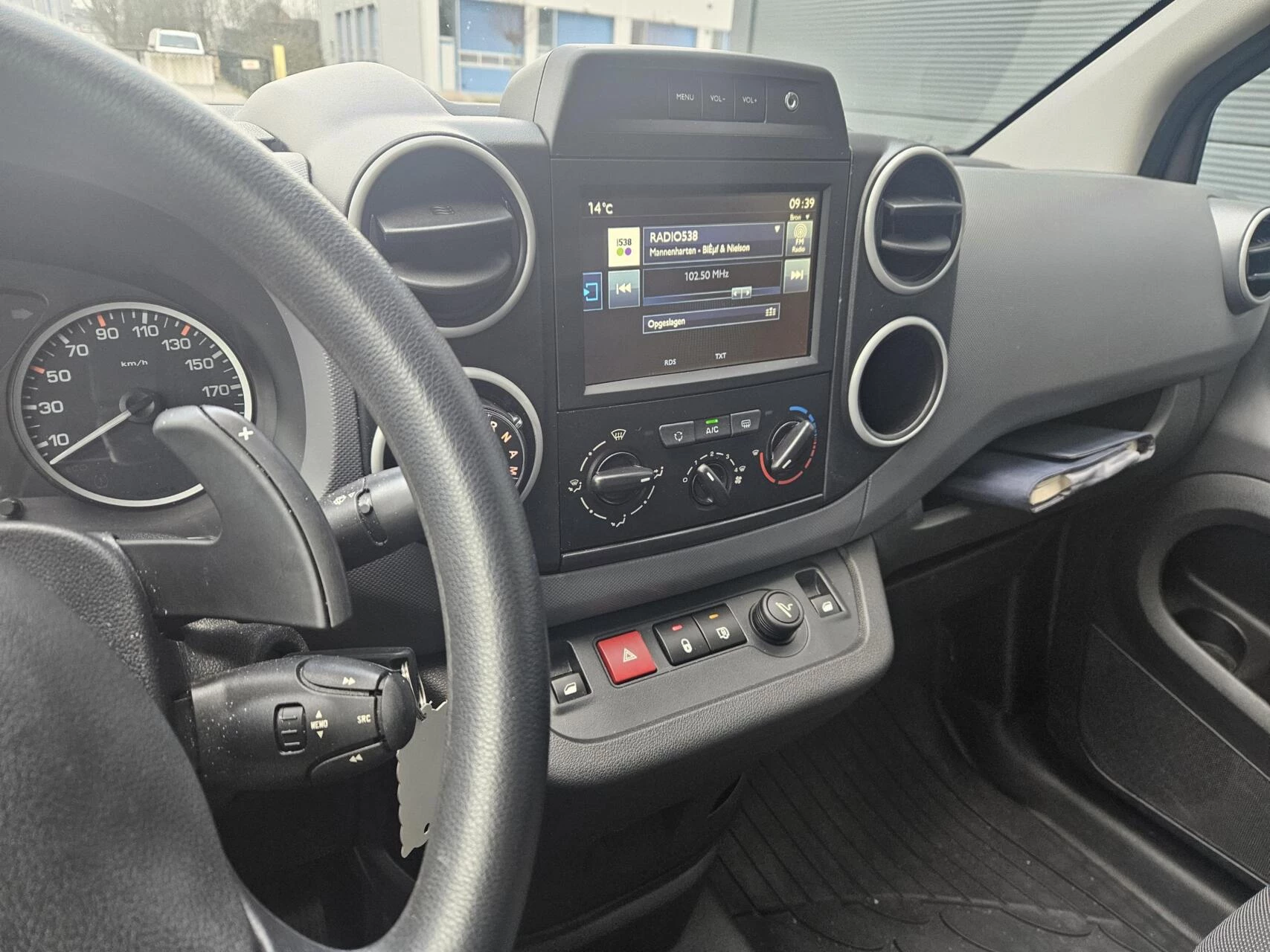 Hoofdafbeelding Peugeot Partner