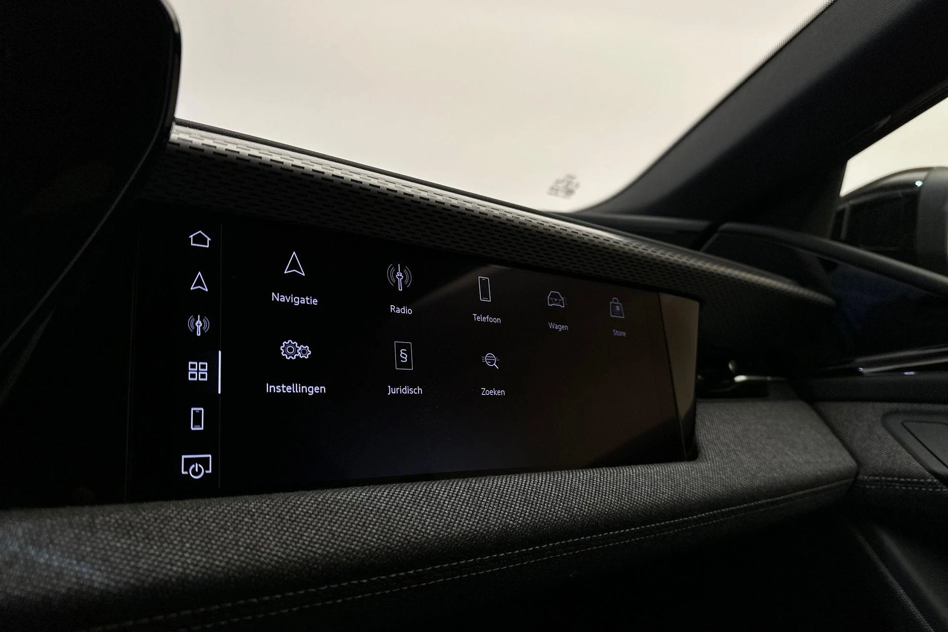 Hoofdafbeelding Audi A6 Avant e-tron