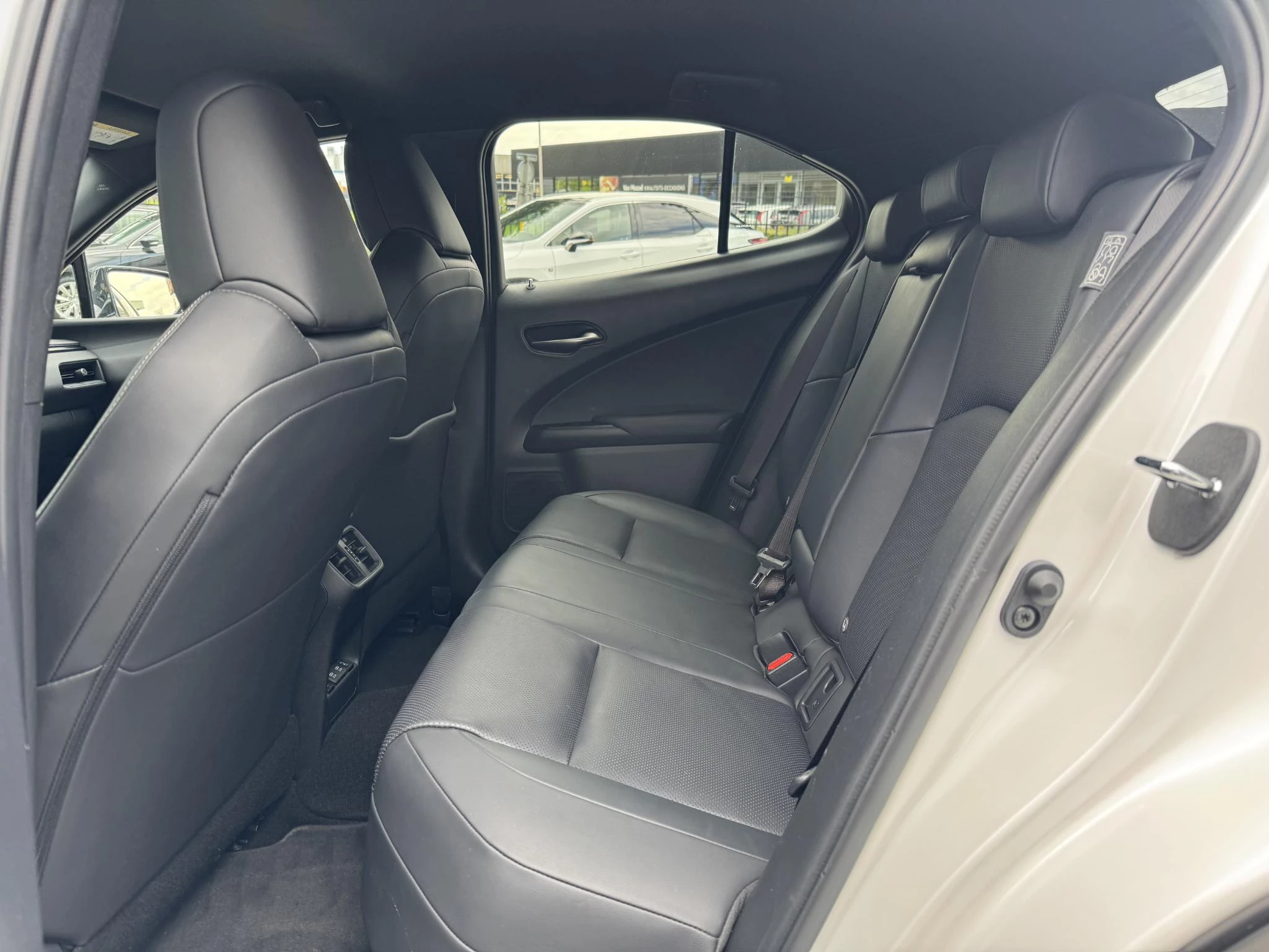 Hoofdafbeelding Lexus UX