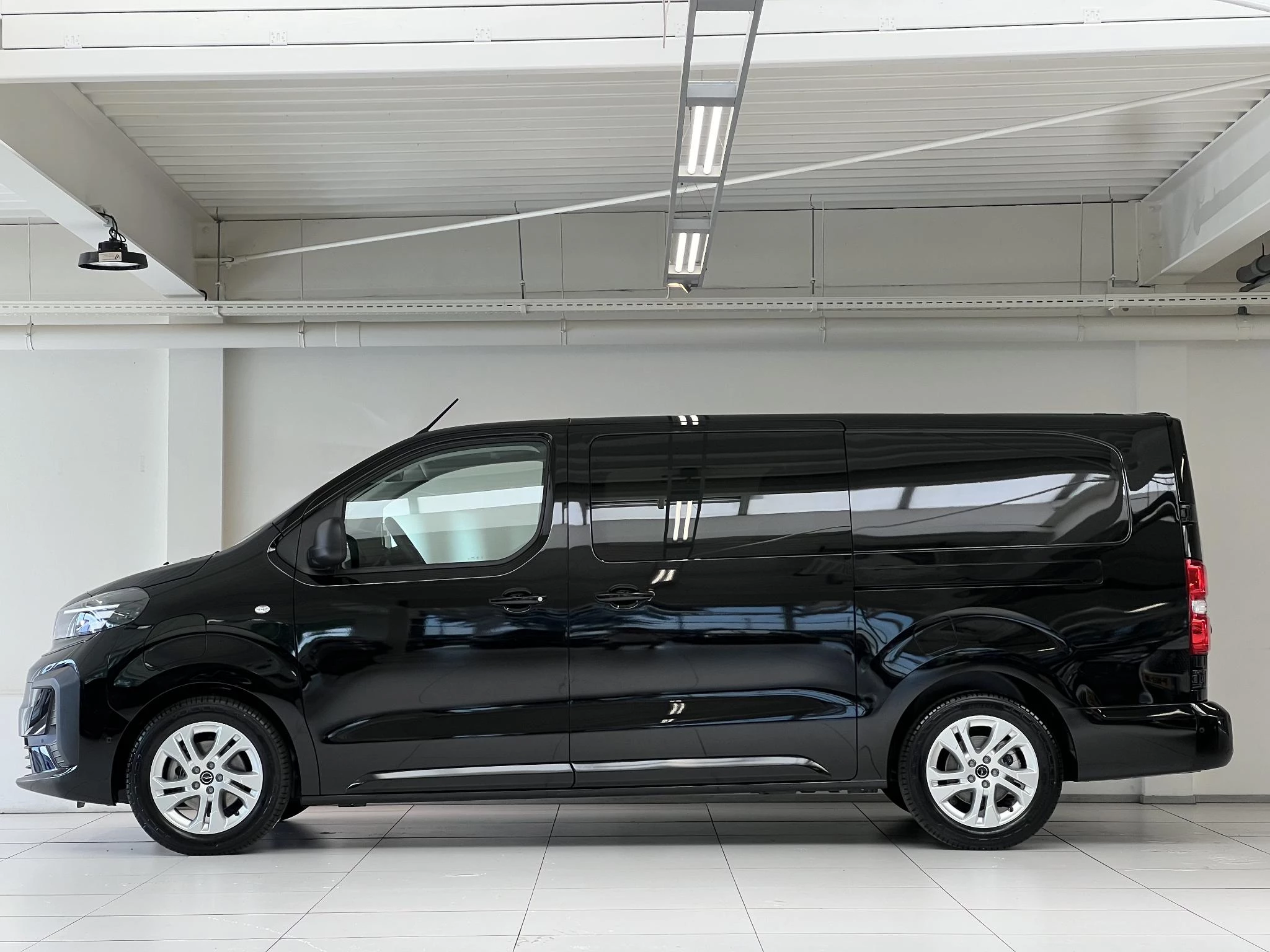 Hoofdafbeelding Opel Vivaro-e