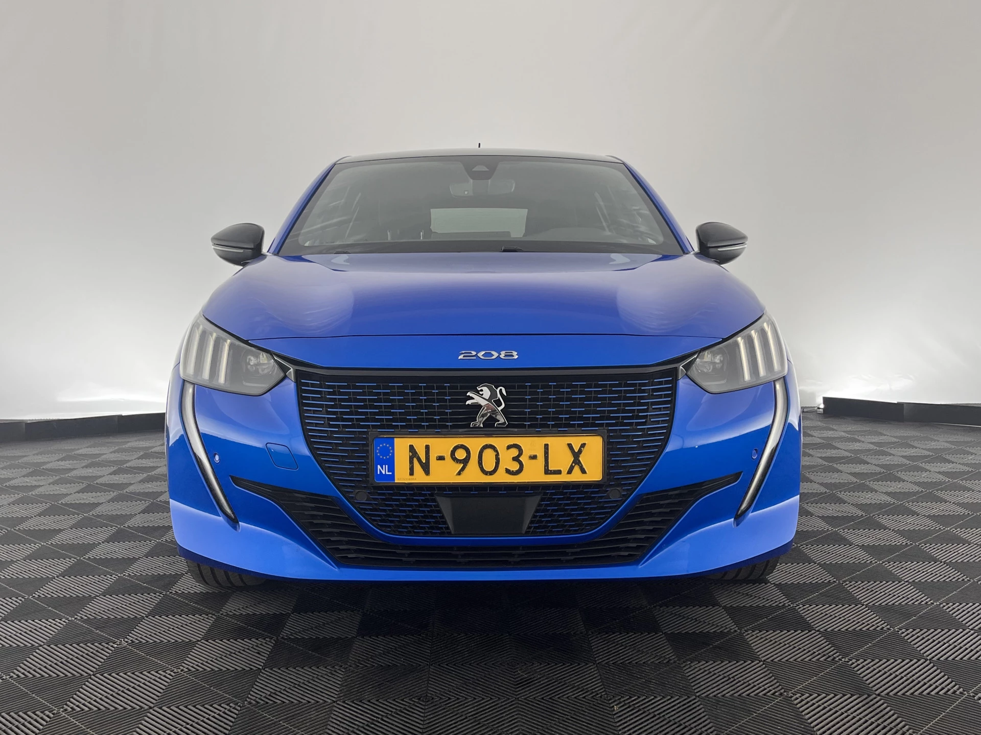 Hoofdafbeelding Peugeot e-208