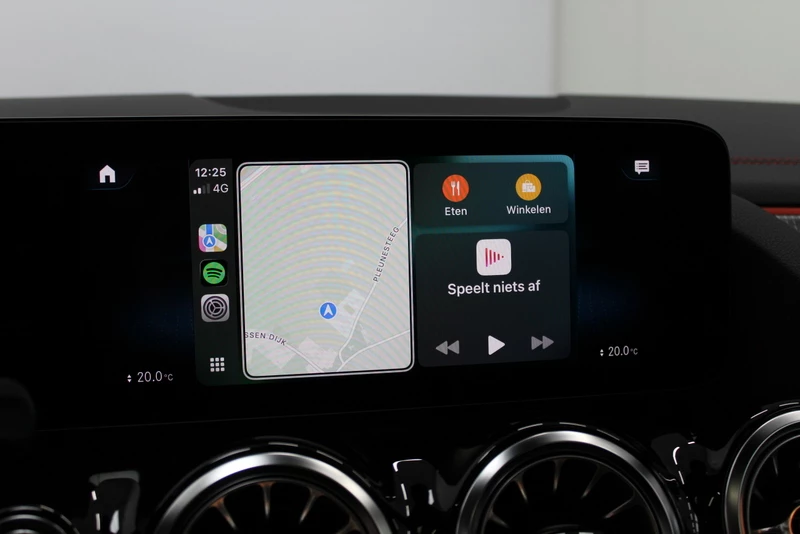 Hoofdafbeelding Mercedes-Benz EQA