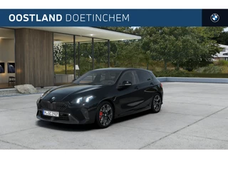 BMW 1 Serie 120 M Sport Automaat / Panoramadak / Trekhaak / Sportstoelen / Achteruitrijcamera / M Adaptief onderstel / Adaptieve LED / Comfort Access / Stuurverwarming