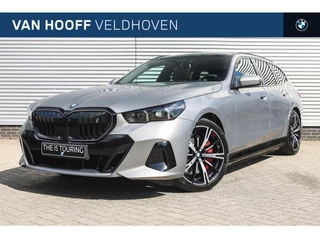 BMW i5 eDrive40 M Sport / Panoramadak / Trekhaak / Bowers & Wilkins / Adaptieve LED / Comfort Access / Parking Assistant Plus / Stoelventilatie / Stuurverwarming