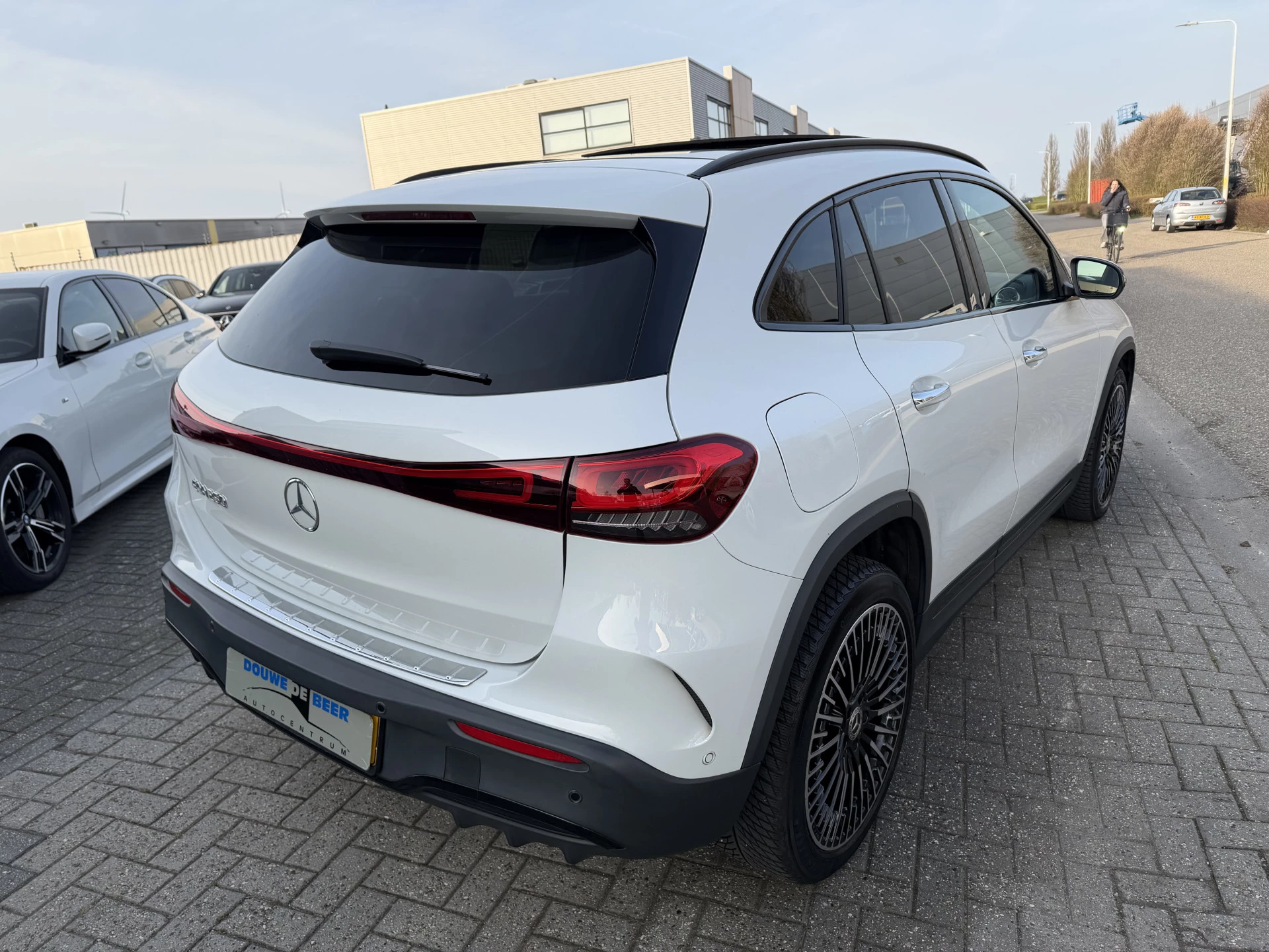 Hoofdafbeelding Mercedes-Benz EQA