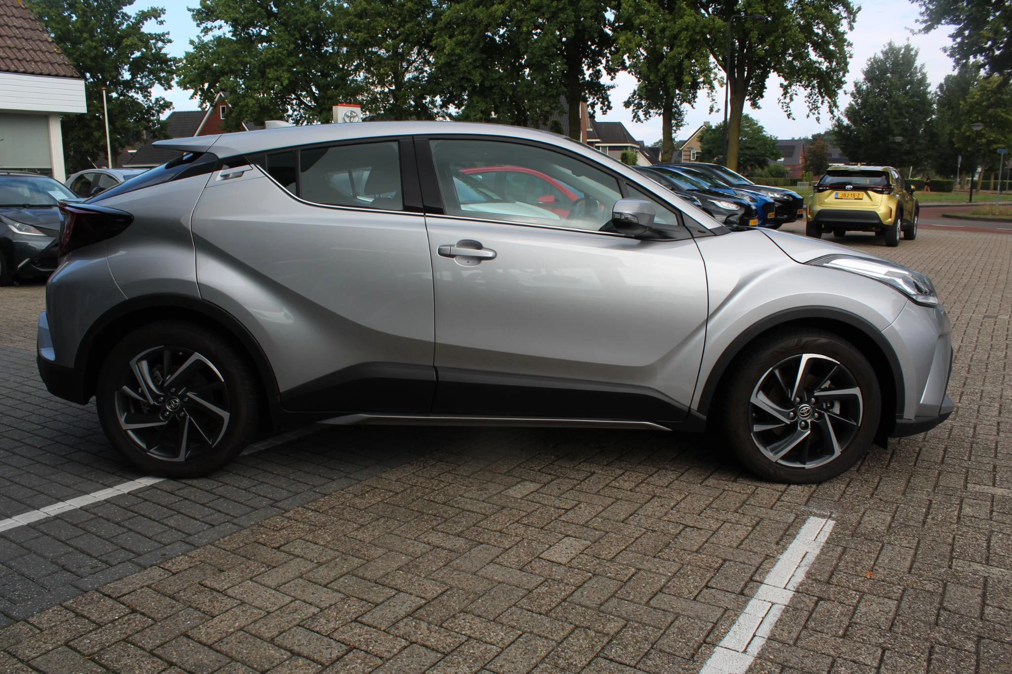 Hoofdafbeelding Toyota C-HR
