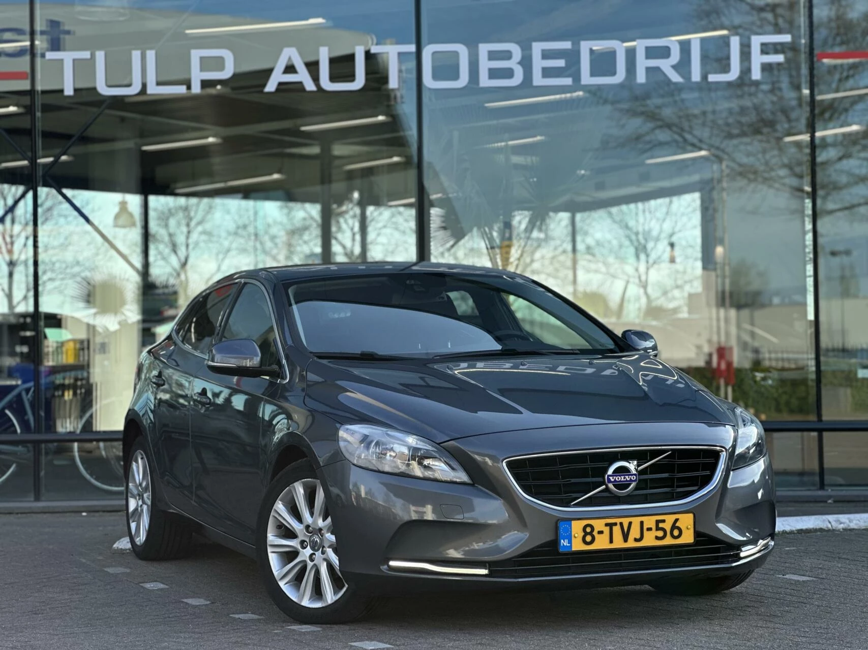 Hoofdafbeelding Volvo V40