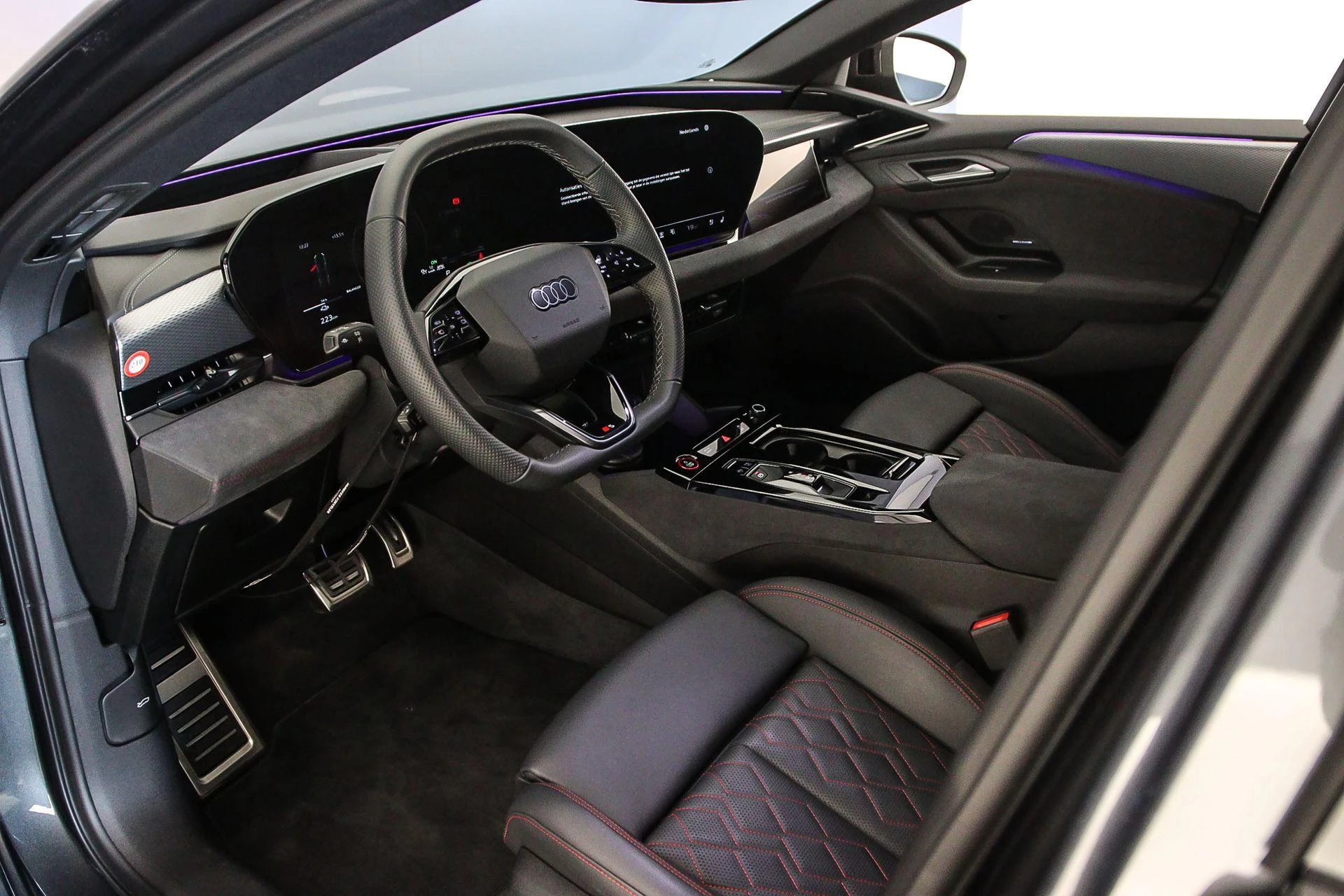 Hoofdafbeelding Audi S6 Avant e-tron