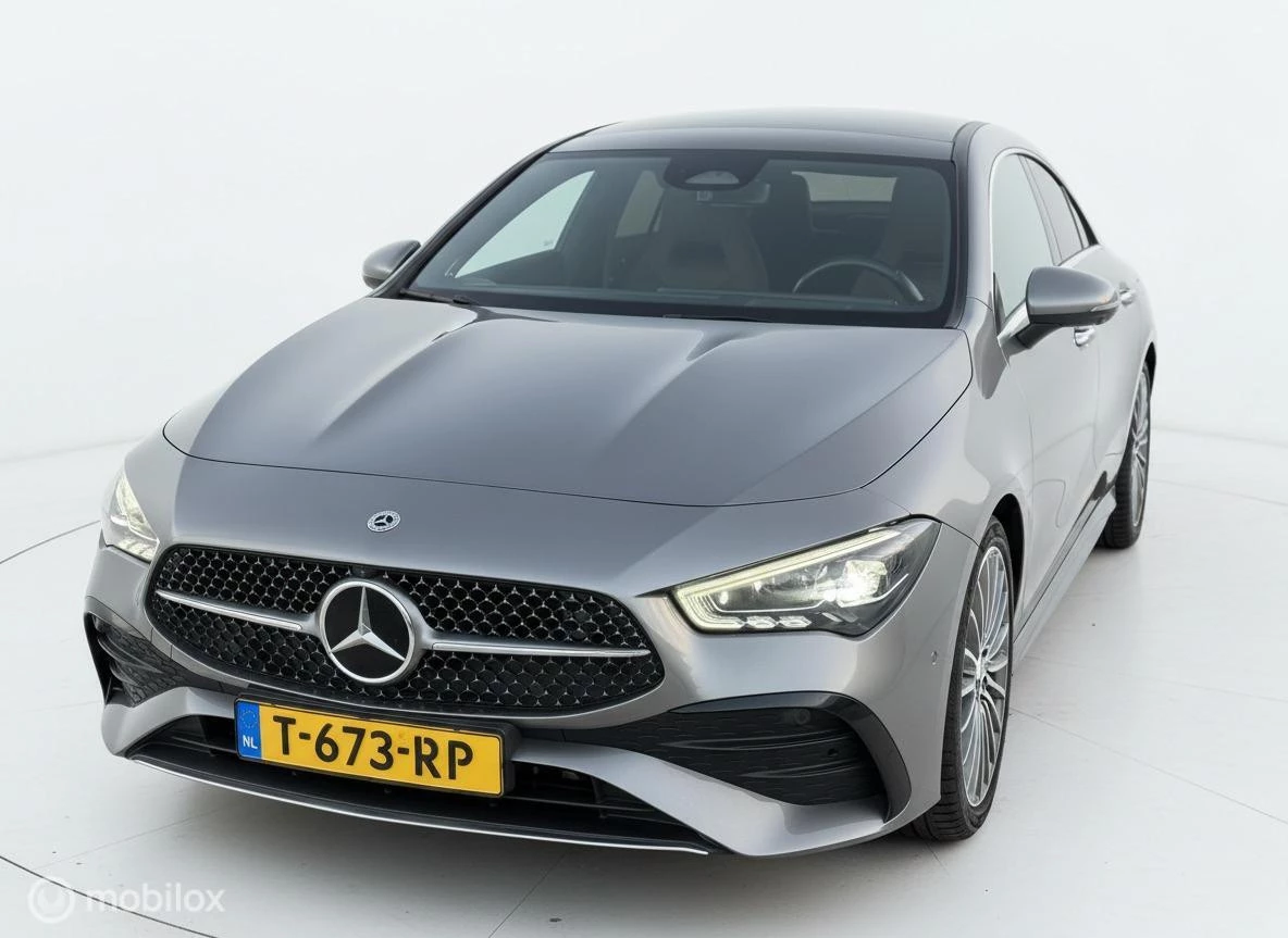 Hoofdafbeelding Mercedes-Benz CLA