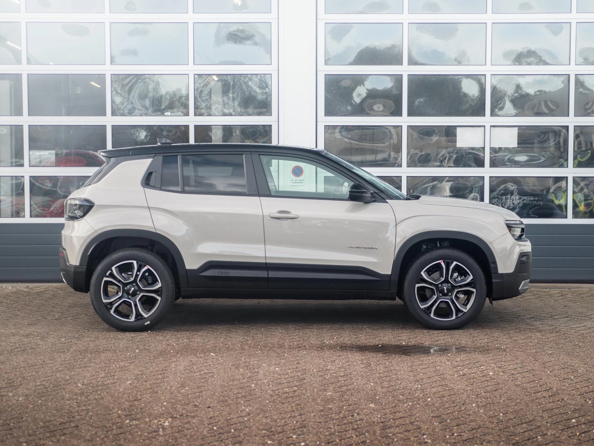 Hoofdafbeelding Jeep Avenger