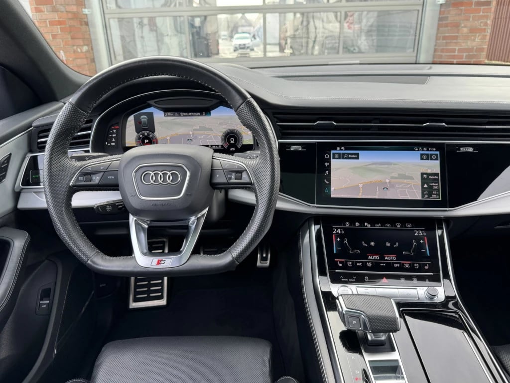 Hoofdafbeelding Audi Q8