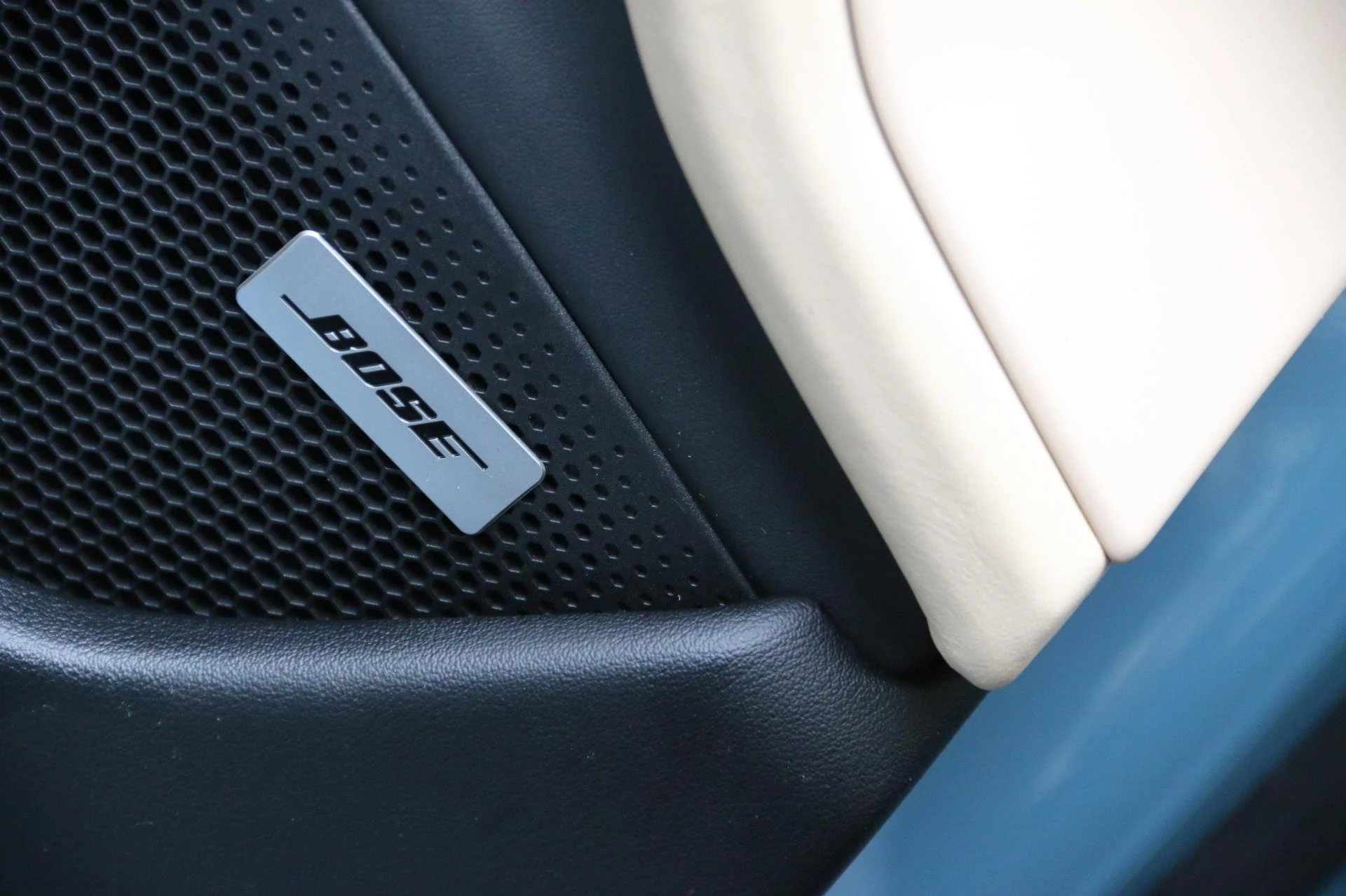 Hoofdafbeelding Porsche Taycan