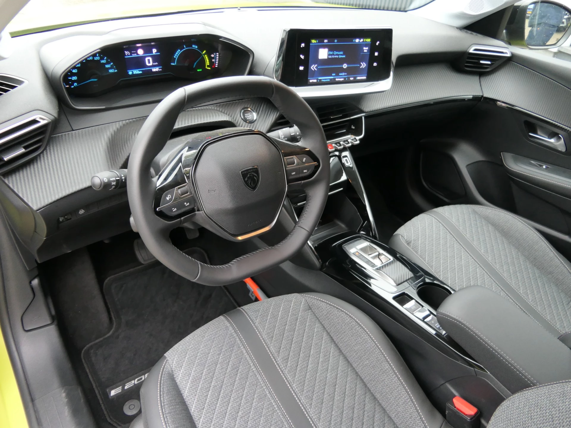 Hoofdafbeelding Peugeot e-208