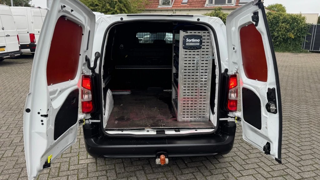 Hoofdafbeelding Peugeot Partner