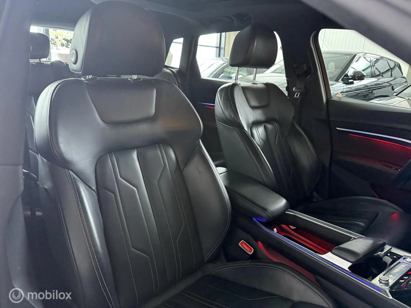 Hoofdafbeelding Audi e-tron